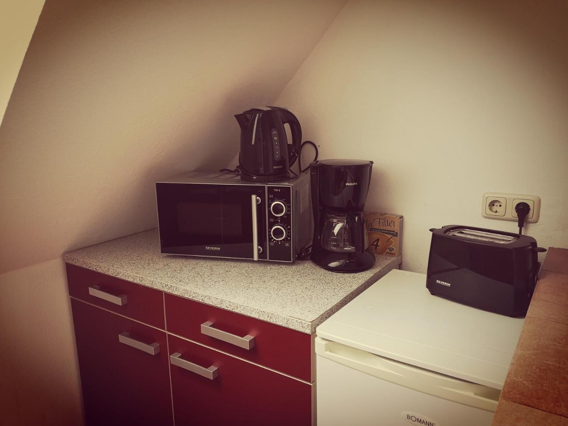 fridge, electric kettle