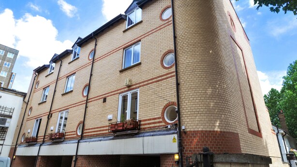 Front of property - Access Maida Vale North (London)