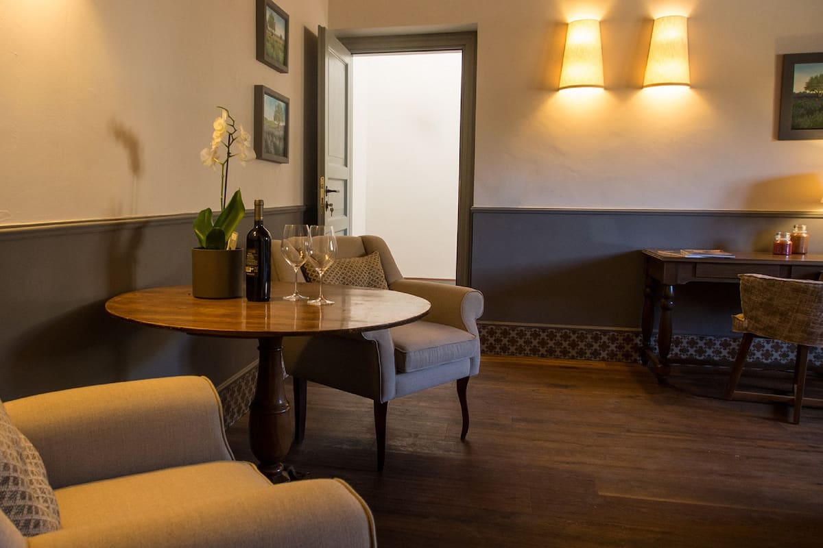 1 slaapkamer, luxe beddengoed, een minibar, een kluis op de kamer