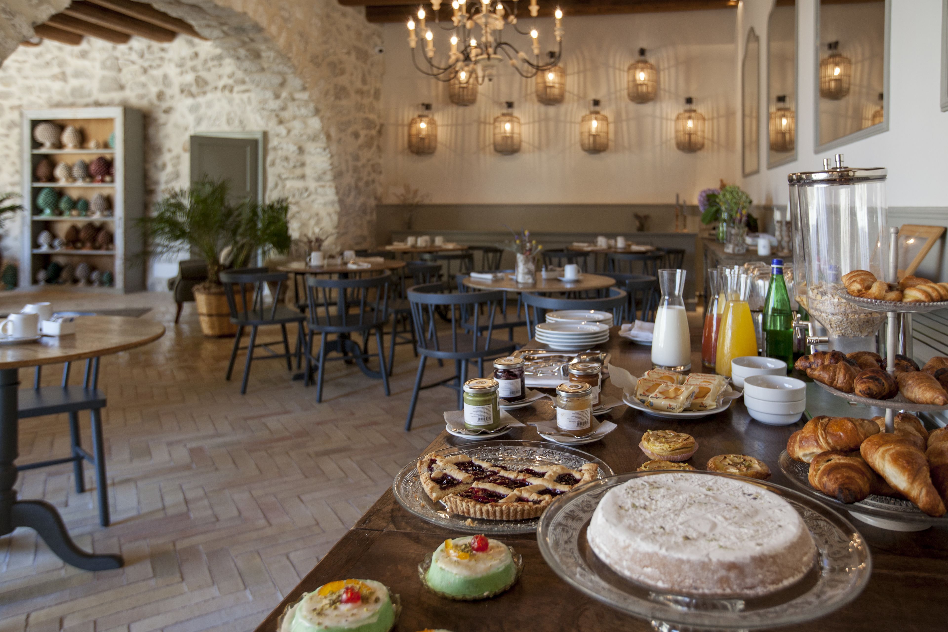 Desayuno buffet incluido todos los días 