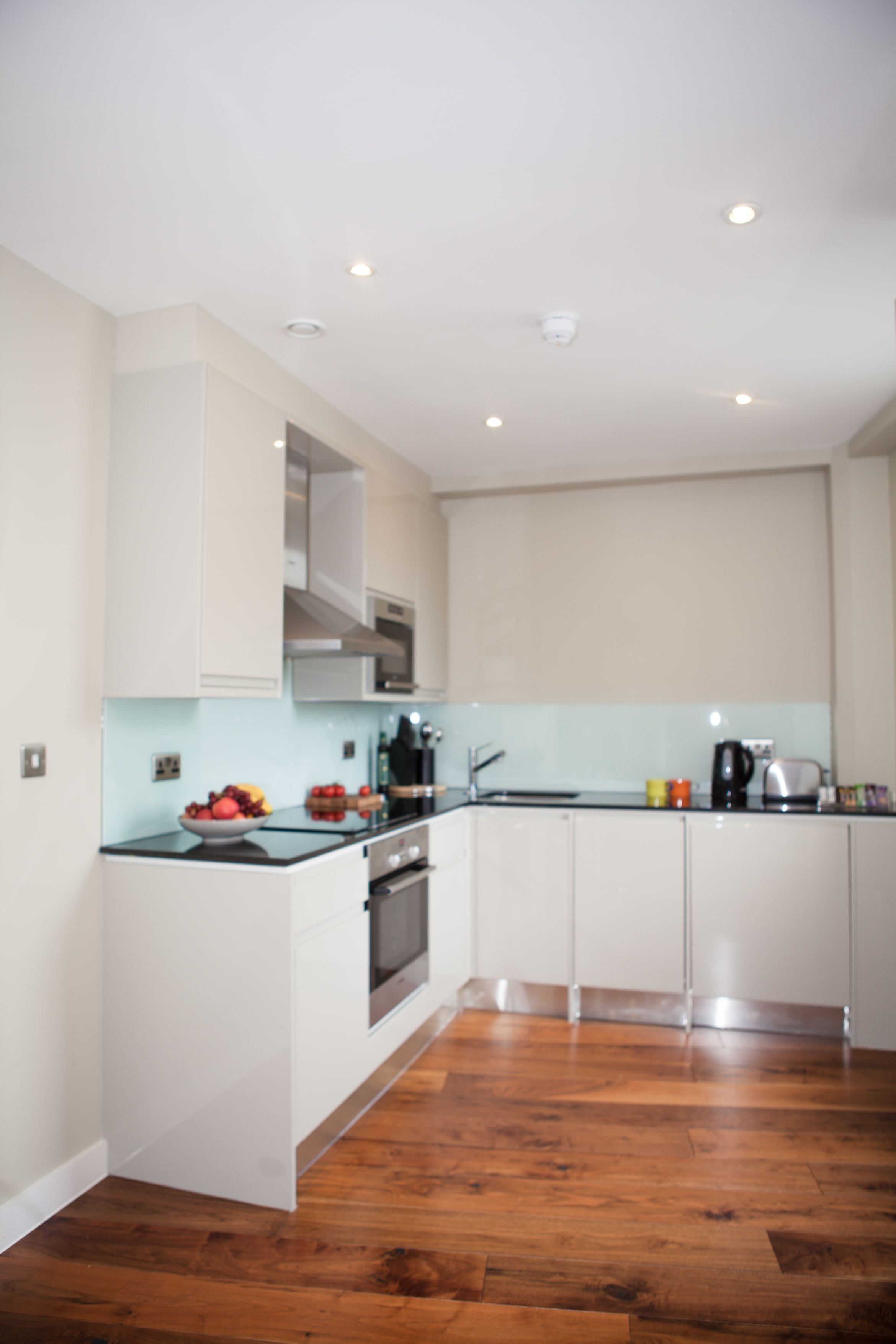 Executive Apartment, 1 Bedroom | Private kitchen | Full-size fridge, microwave, oven, stovetop