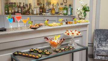 Bar (in der Unterkunft)