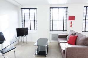 Flat-screen TV - Access Kensington Olympia (London)