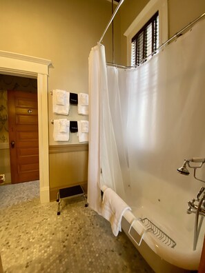 Maternity, 2 Queen Beds (Second Floor - No Elevator) | Bathroom | Free toiletries, hair dryer, towels, soap
