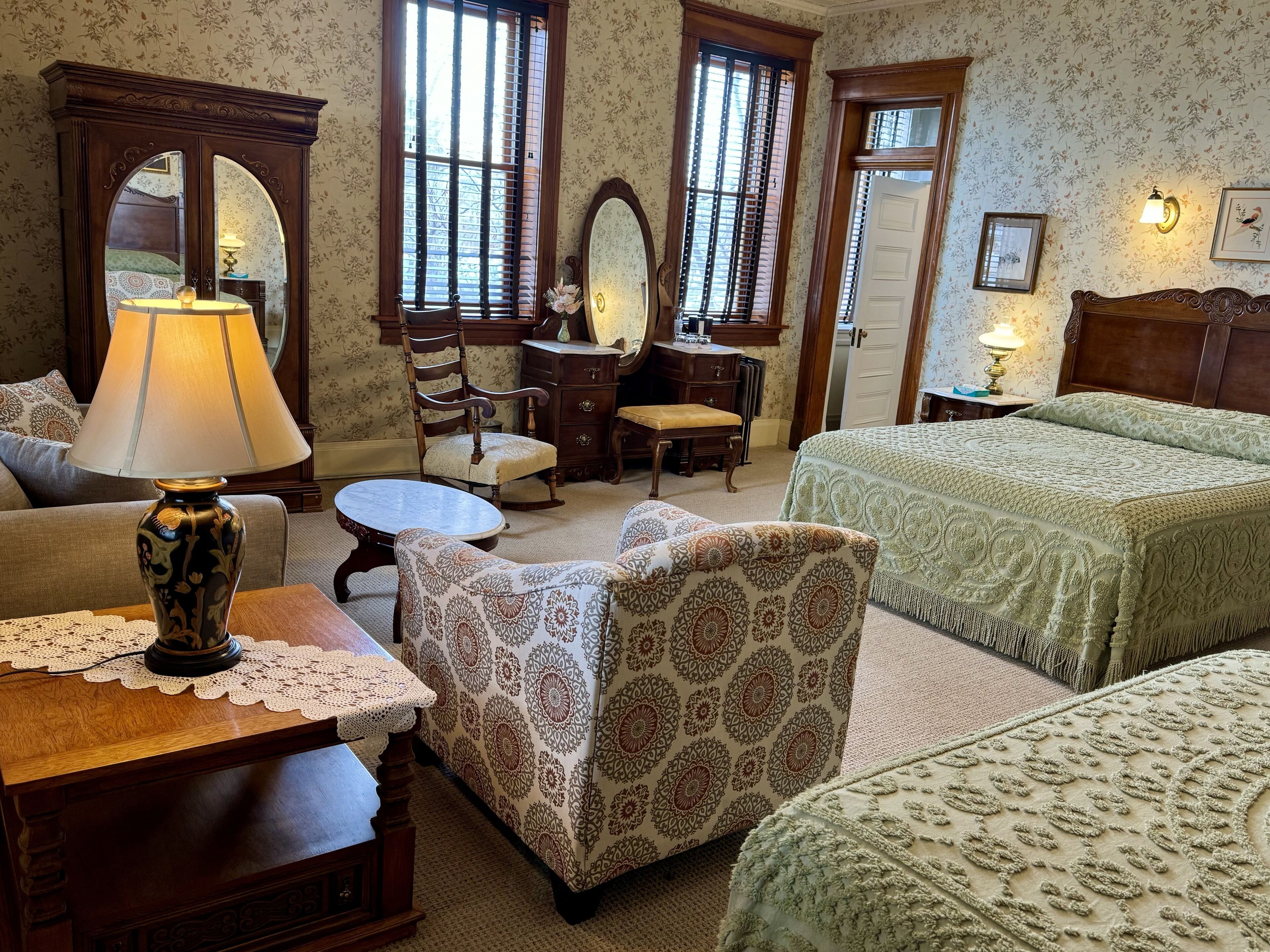 standard room, 2 queen beds, private bathroom | individually decorated, iron/ironing board, free wifi, bed sheets