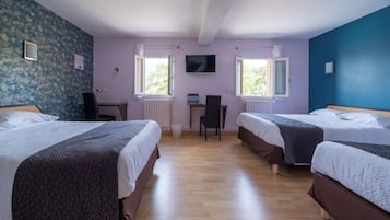 Family Room | Desk, soundproofing, bed sheets