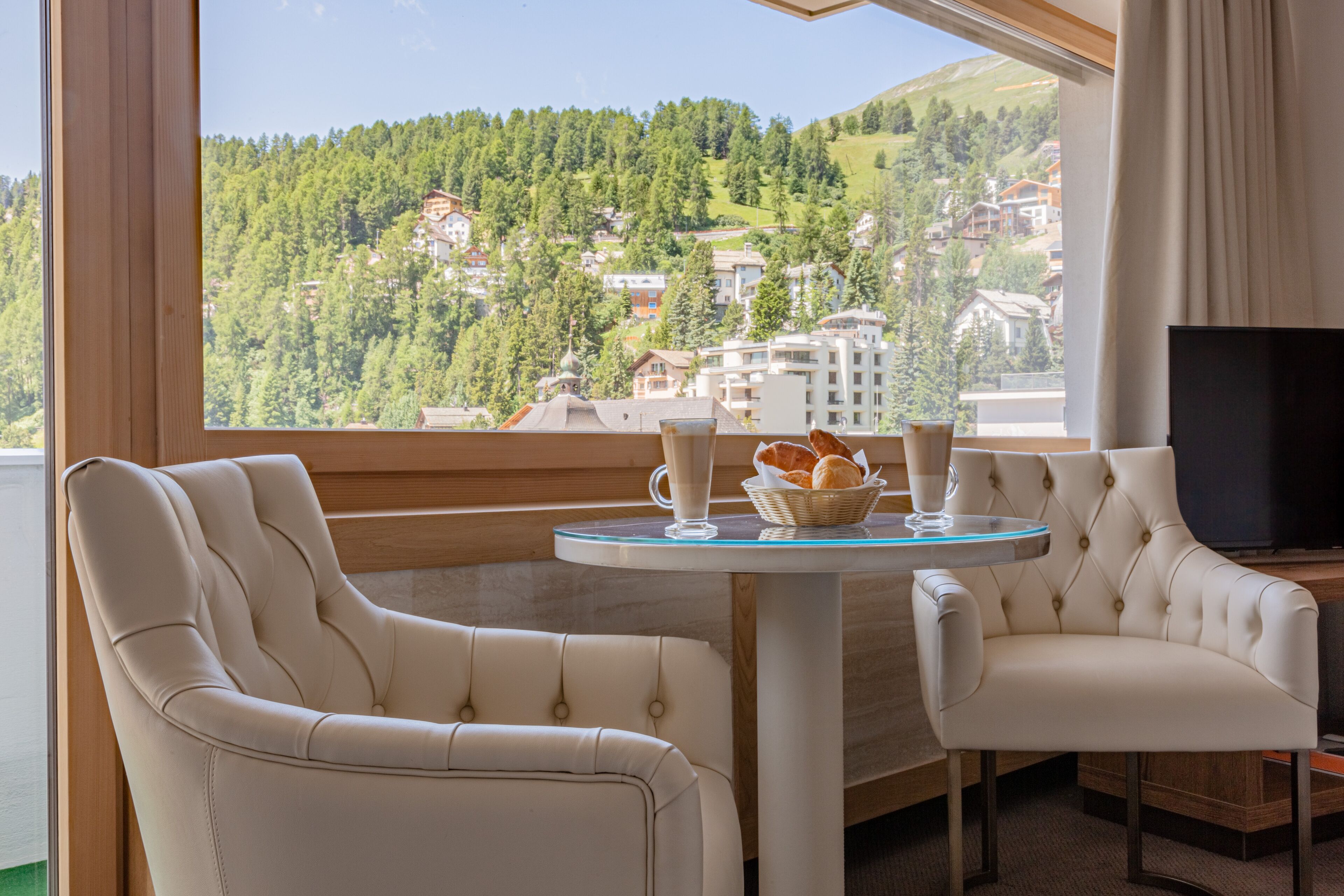 Chambre Double Deluxe, balcon | Coin séjour