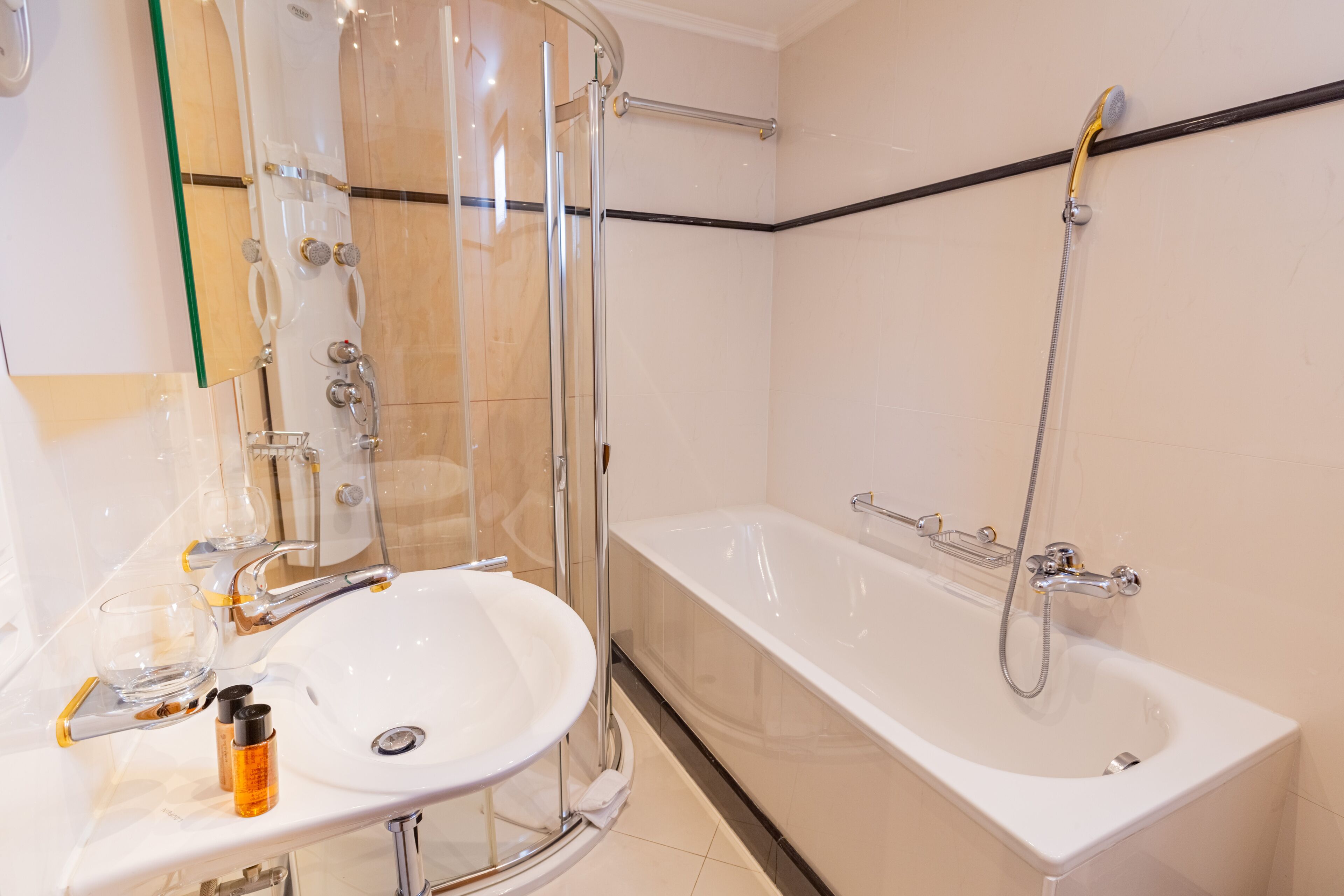double room | bathroom | free toiletries, hair dryer, towels