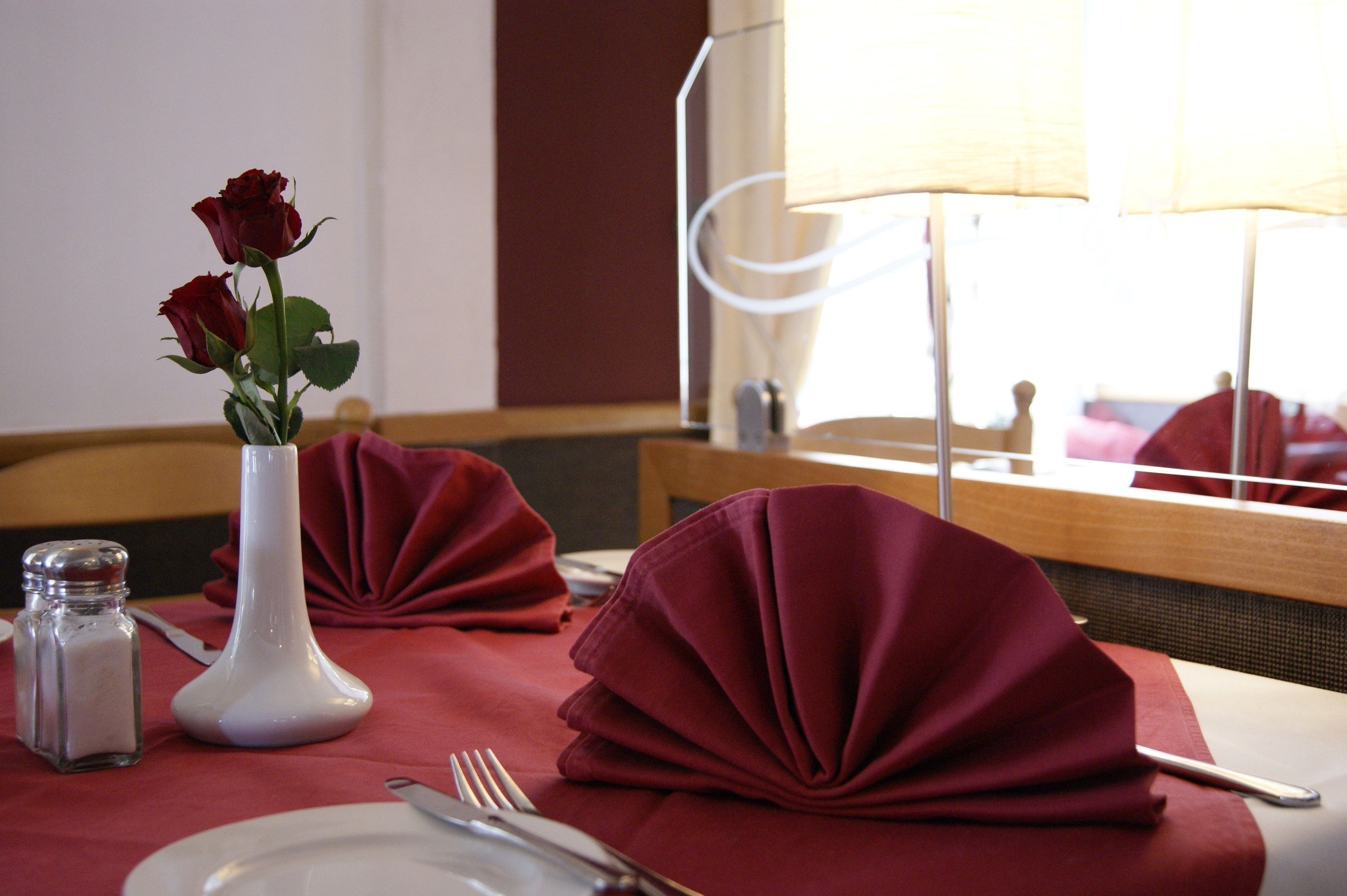 2 restaurants, breakfast, lunch, dinner served; german cuisine