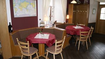 ロビー応接スペース