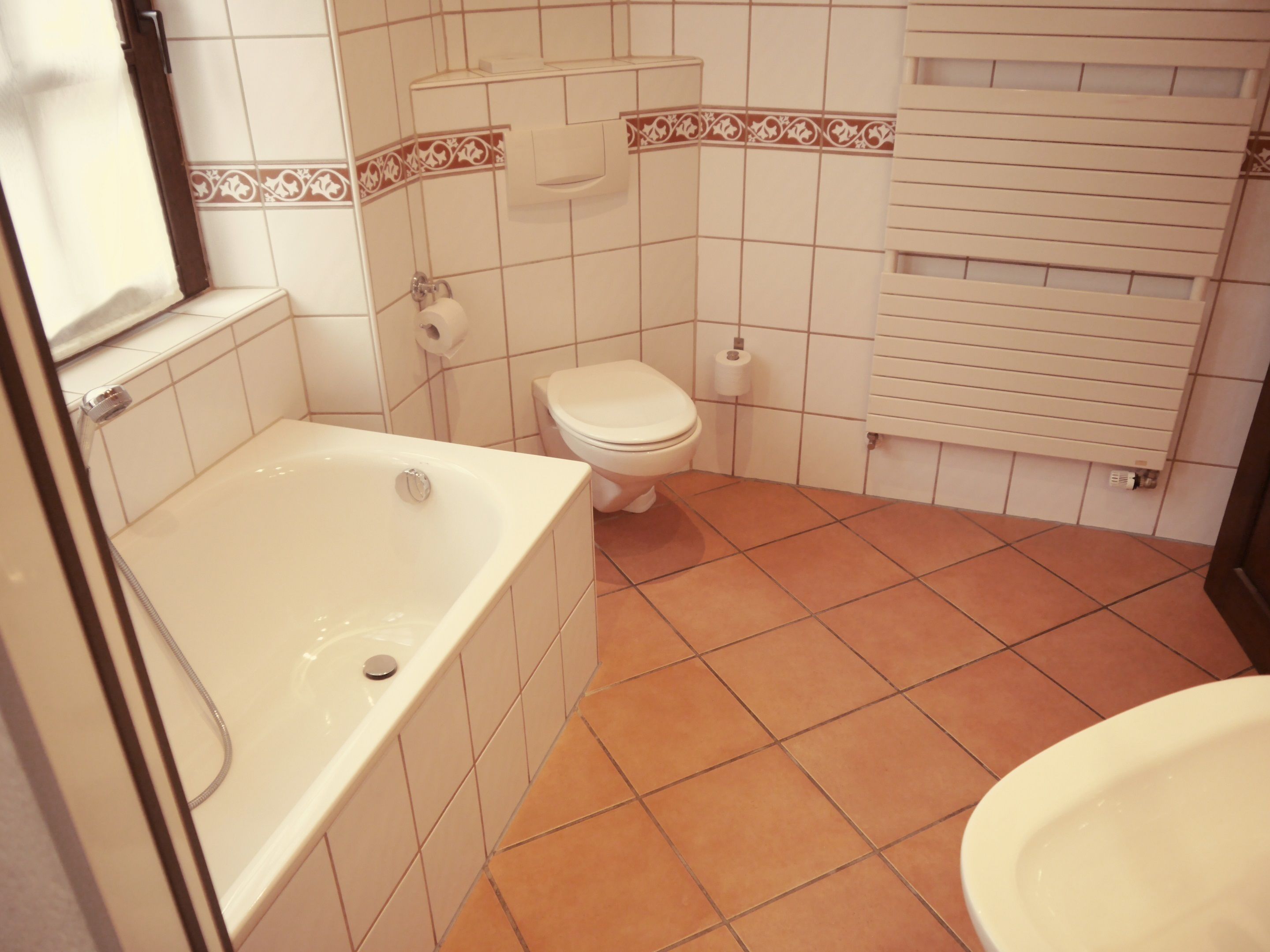 x traditional room, 1 double bed, city view, mezzanine | deep-soaking bathtub