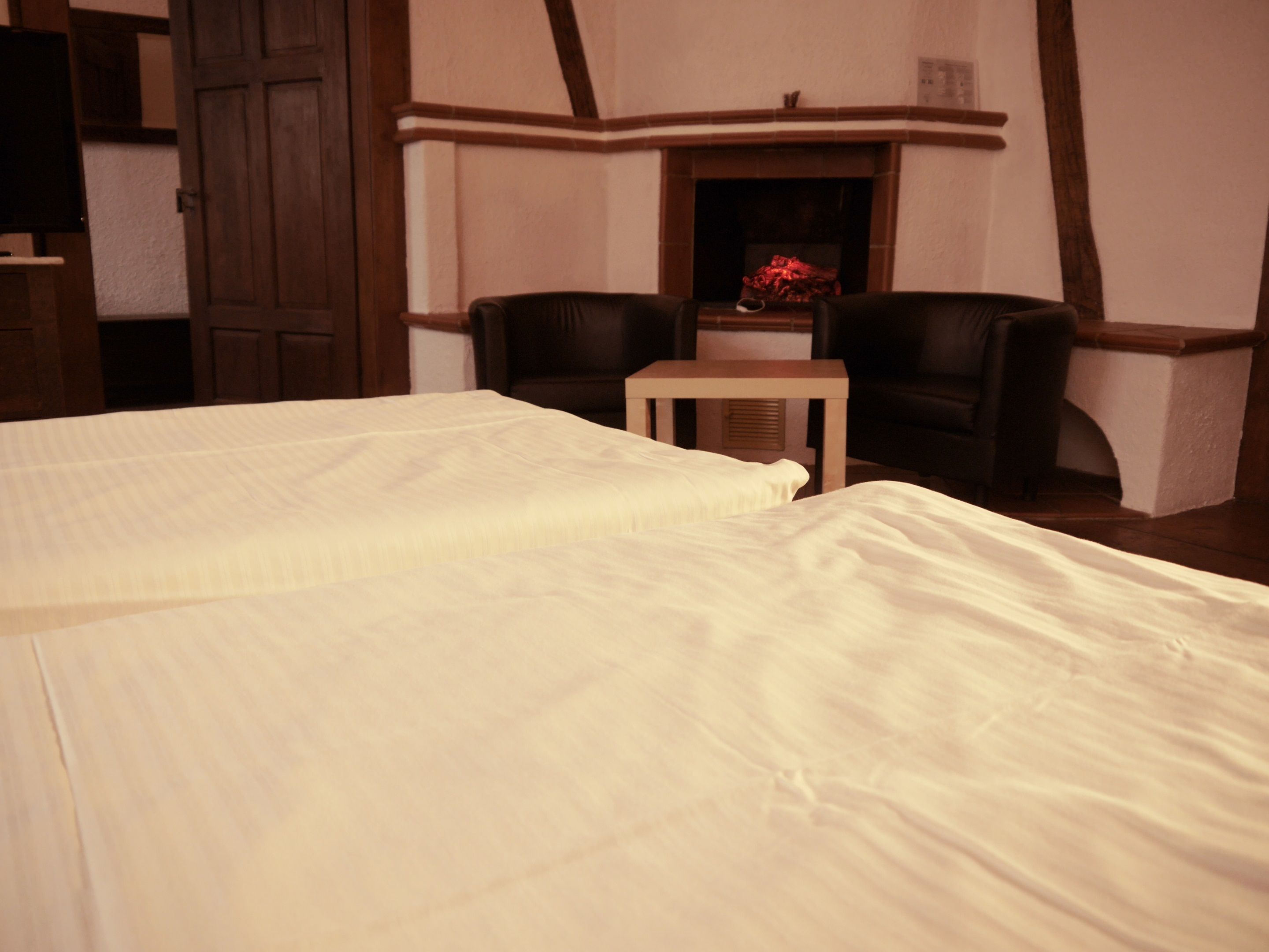 x superior twin room, 2 bedrooms, city view, mezzanine | hypo-allergenic bedding, pillow-top beds, individually decorated