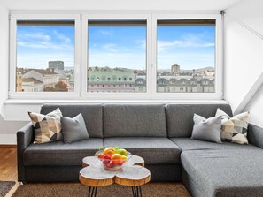 40-inch flat-screen TV with cable channels, TV, Netflix