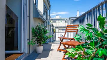 Comfort Penthouse, 1 Bedroom, Terrace (Erlachgasse 118) | Terrace/patio