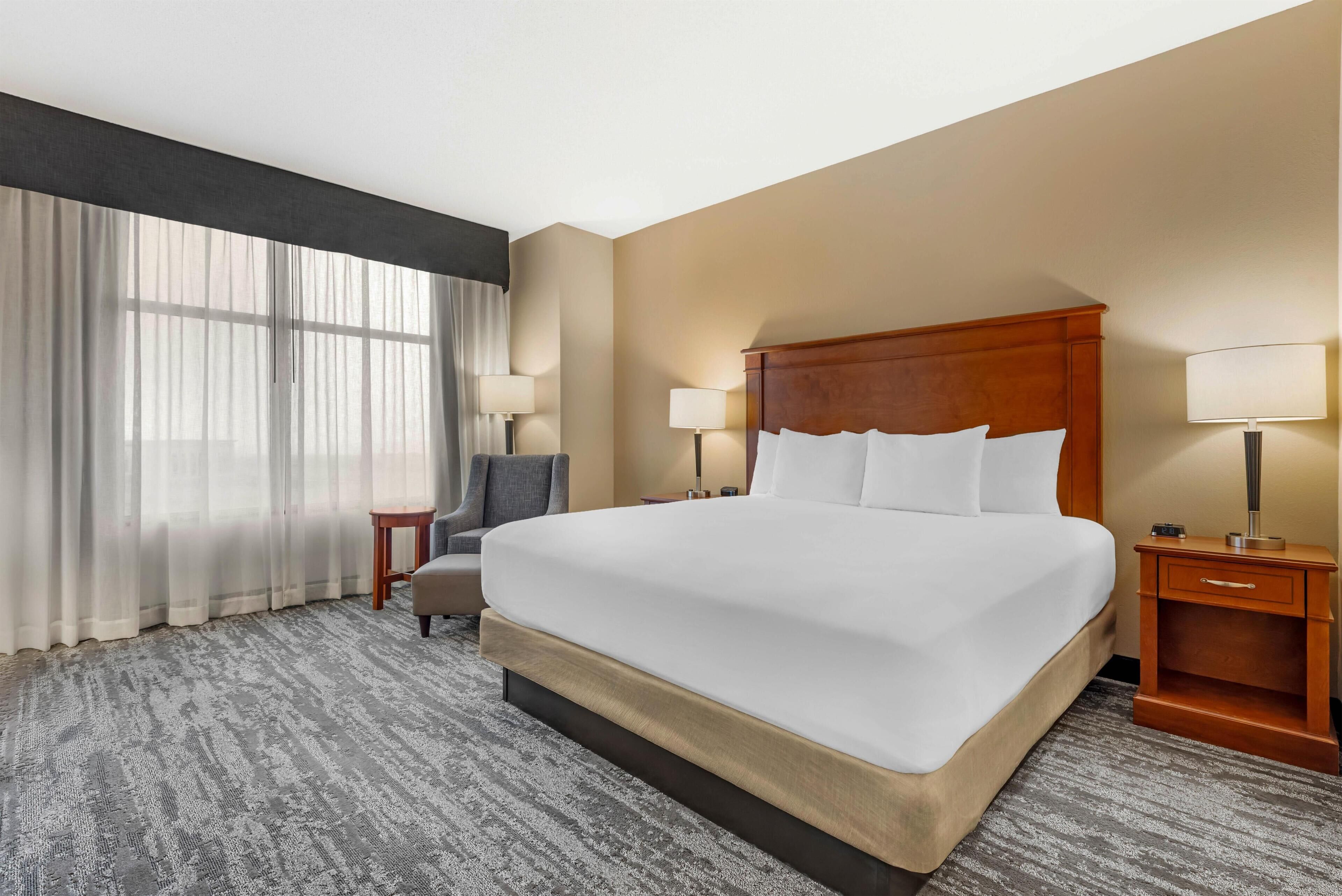 Desk, blackout drapes, iron/ironing board, free cribs/infant beds