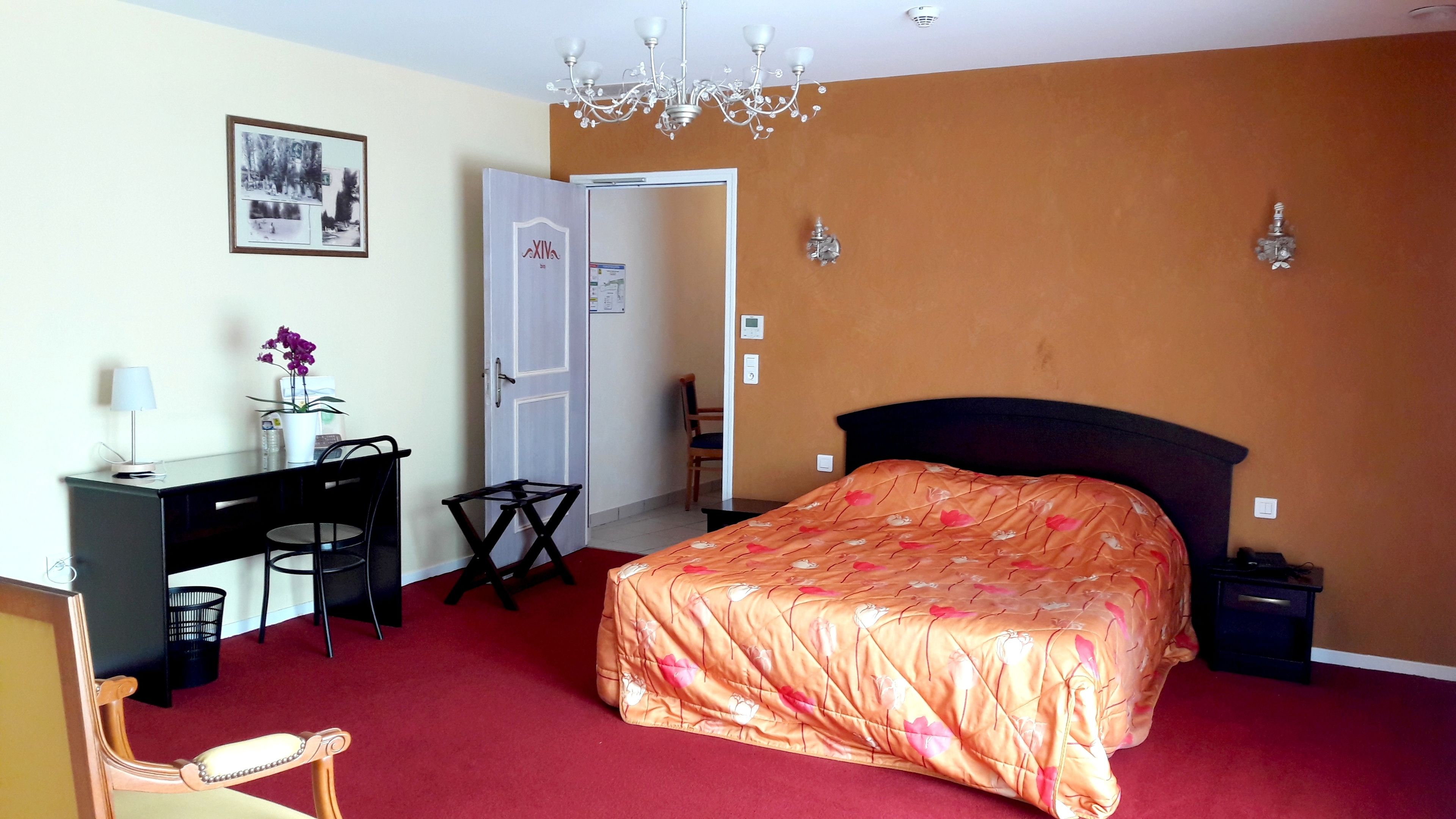 standard double or twin room | desk, rollaway beds, free wifi