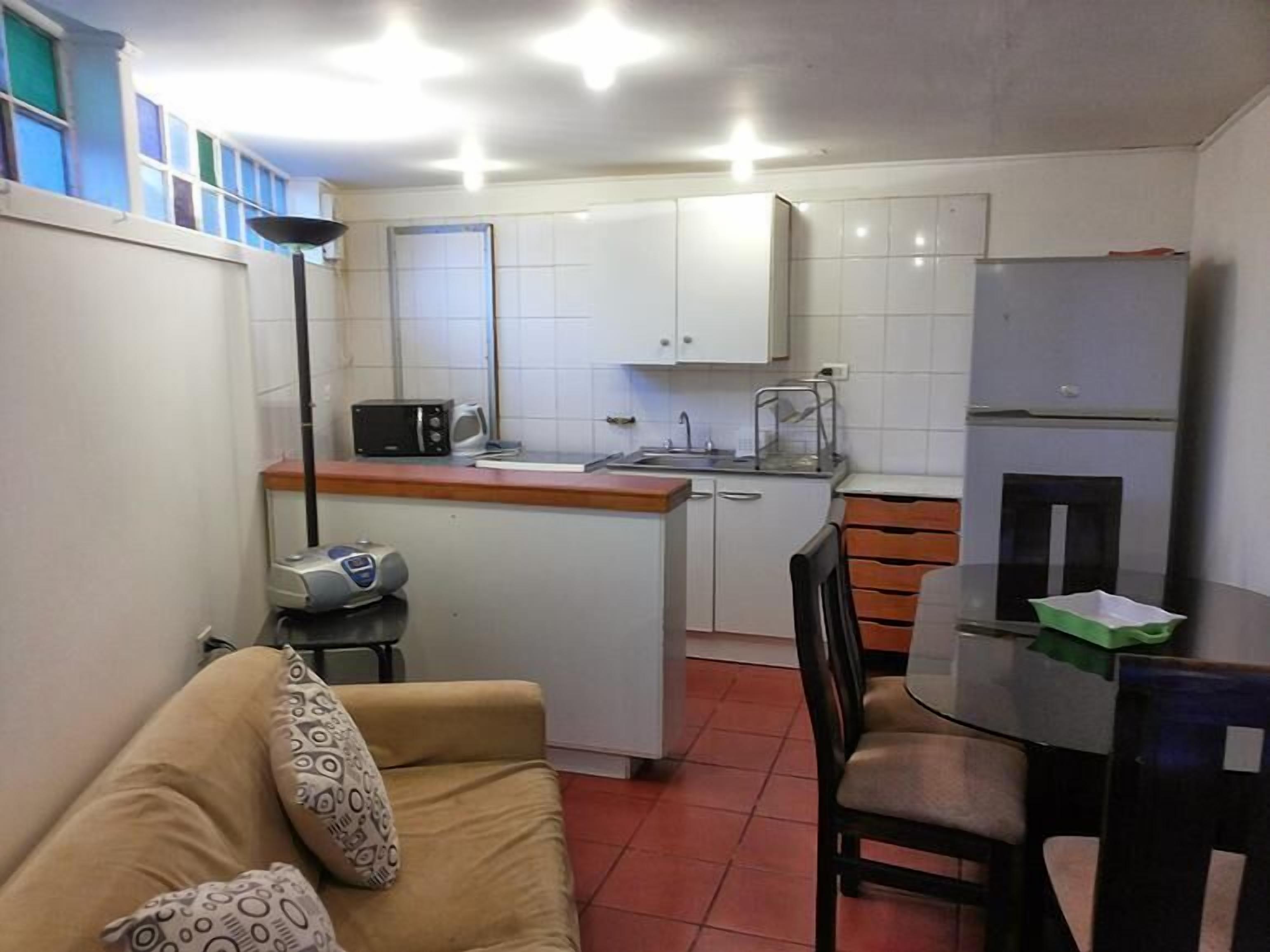 Apartemen Tradisional, 1 kamar tidur | Area keluarga | Televisi layar datar 19-inci dengan saluran TV kabel dan TV