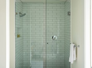Douche de la salle de bain