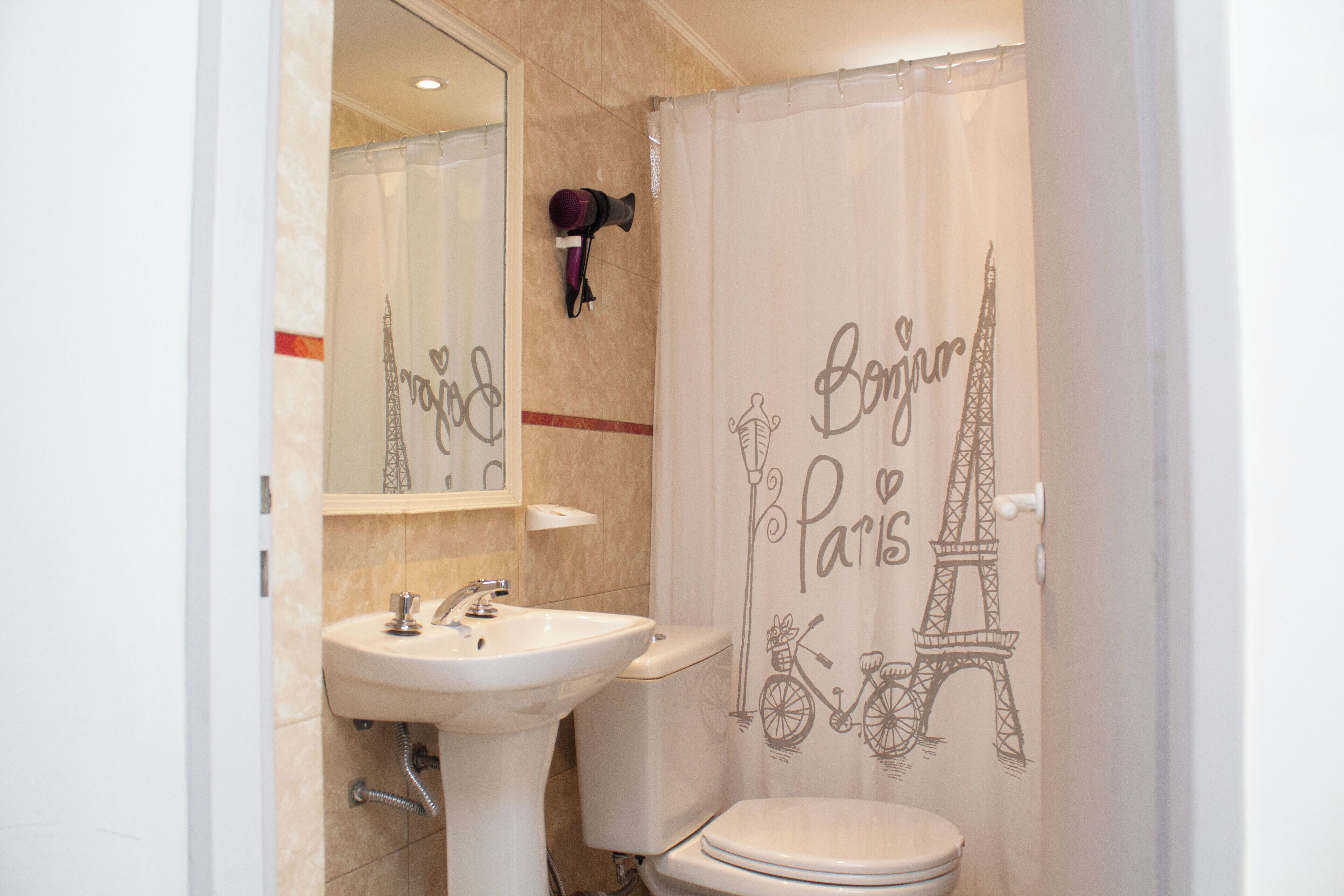 apartment (2 people) | bathroom | shower, rainfall showerhead, free toiletries, hair dryer