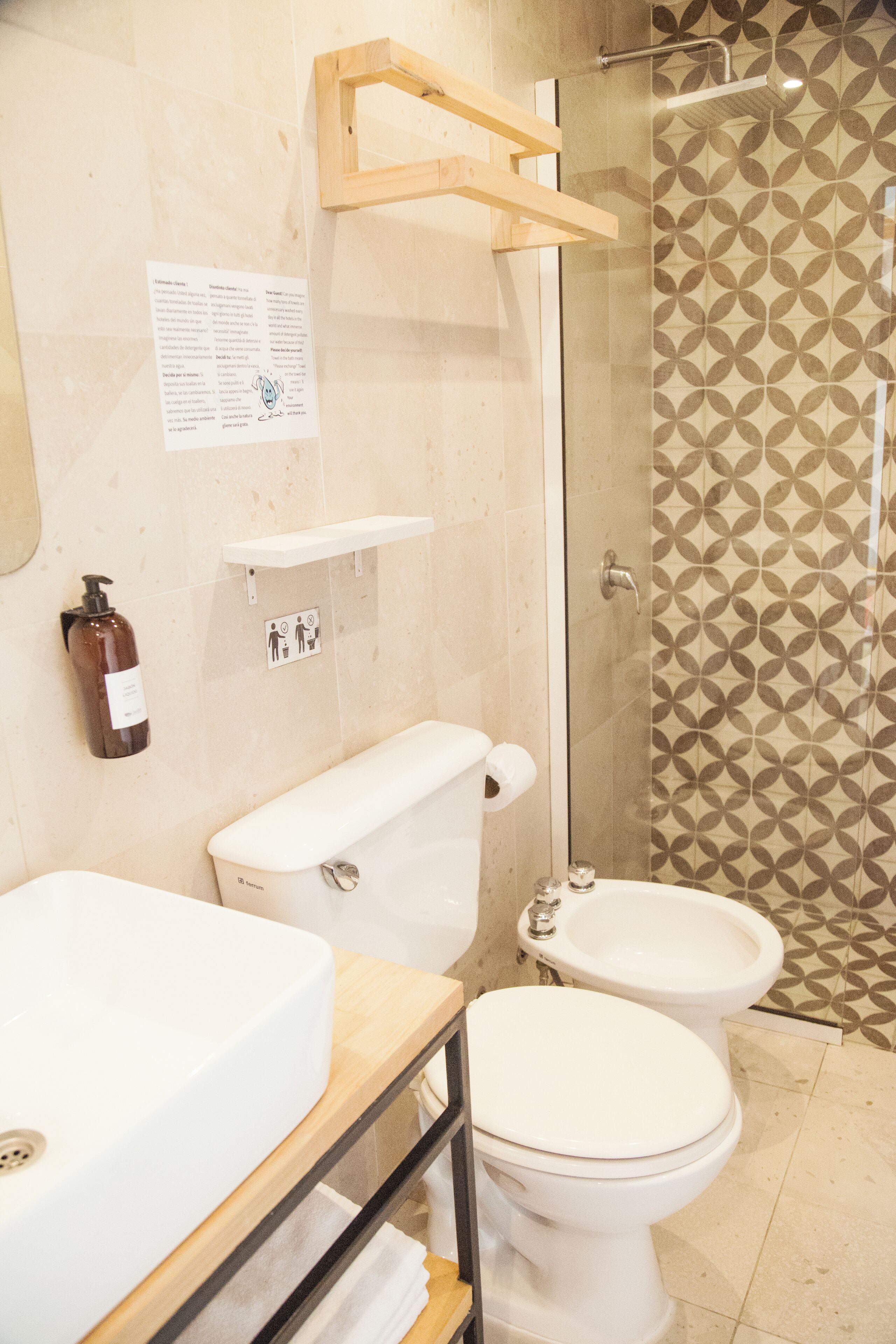 superior apartment, 2 bedrooms | bathroom | shower, rainfall showerhead, free toiletries, hair dryer