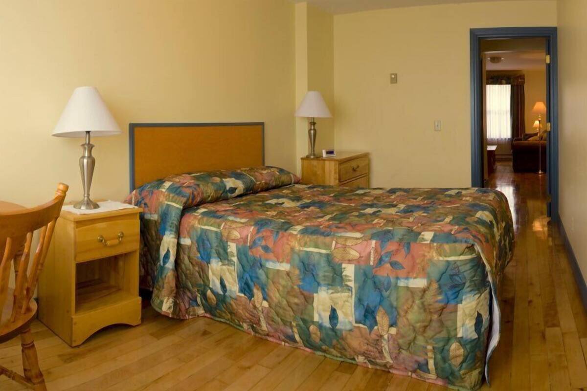 Desk, iron/ironing board, travel crib, WiFi (free)