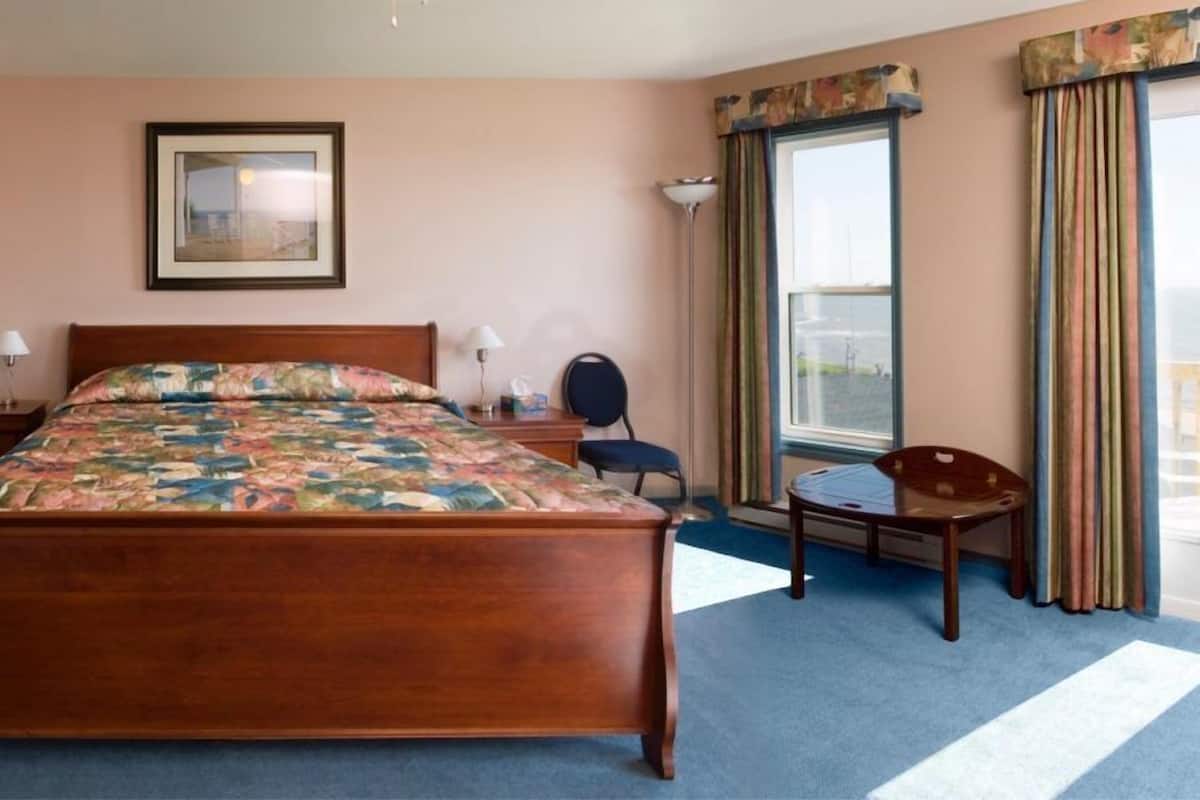 Desk, iron/ironing board, travel crib, WiFi (free)