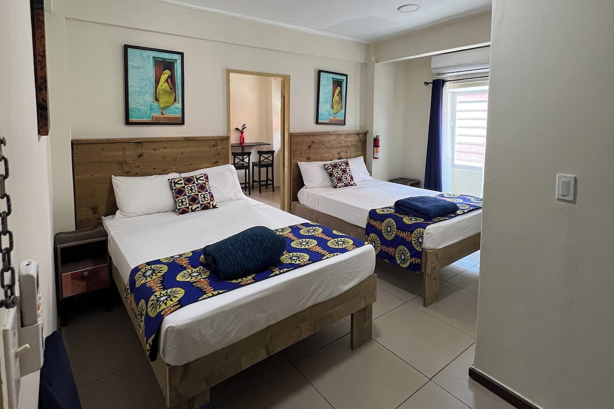 Căn hộ Deluxe, nhiều giường, không hút thuốc, bếp nhỏ | 1 phòng ngủ, bộ đồ giường cao cấp, két bảo mật tại phòng, bàn