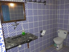 Bathroom - Auberge Akabar (Taouz)