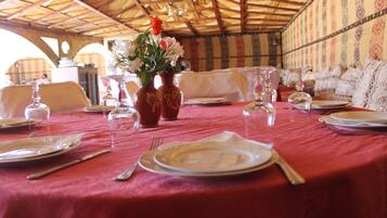 Colazione continentale, servita tutte le mattine (40 MAD a persona)