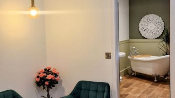 Chambre Double Supérieure, salle de bains attenante (Room 11) | Salle de bain