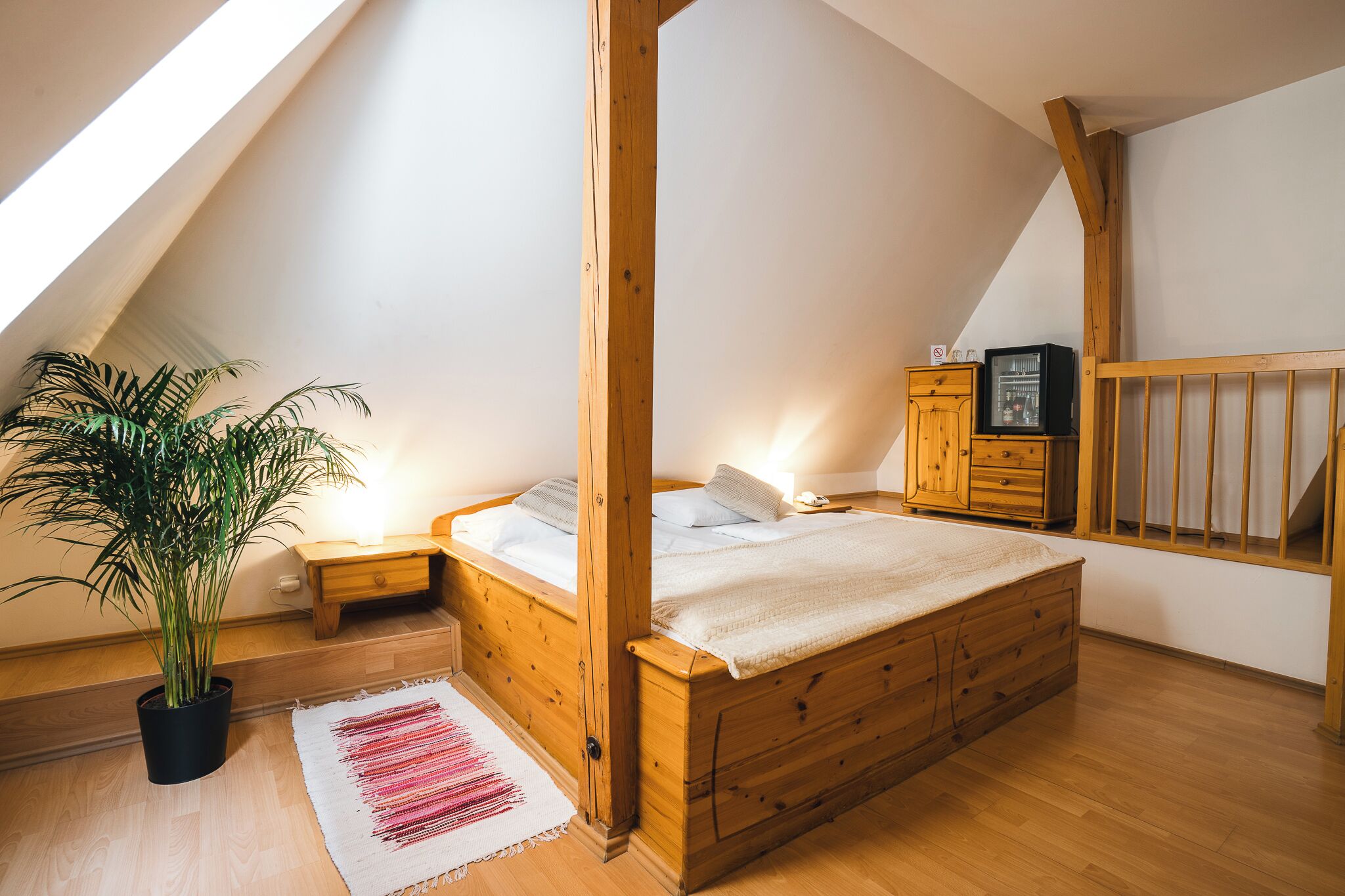 Dobbelt- eller tomannsrom – standard | Minibar, strykejern/-brett, wi-fi (inkludert) og sengetøy