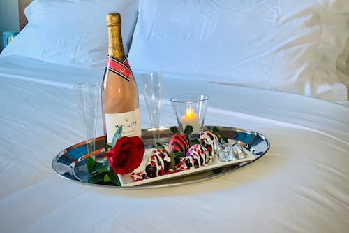 Repas dans la chambre