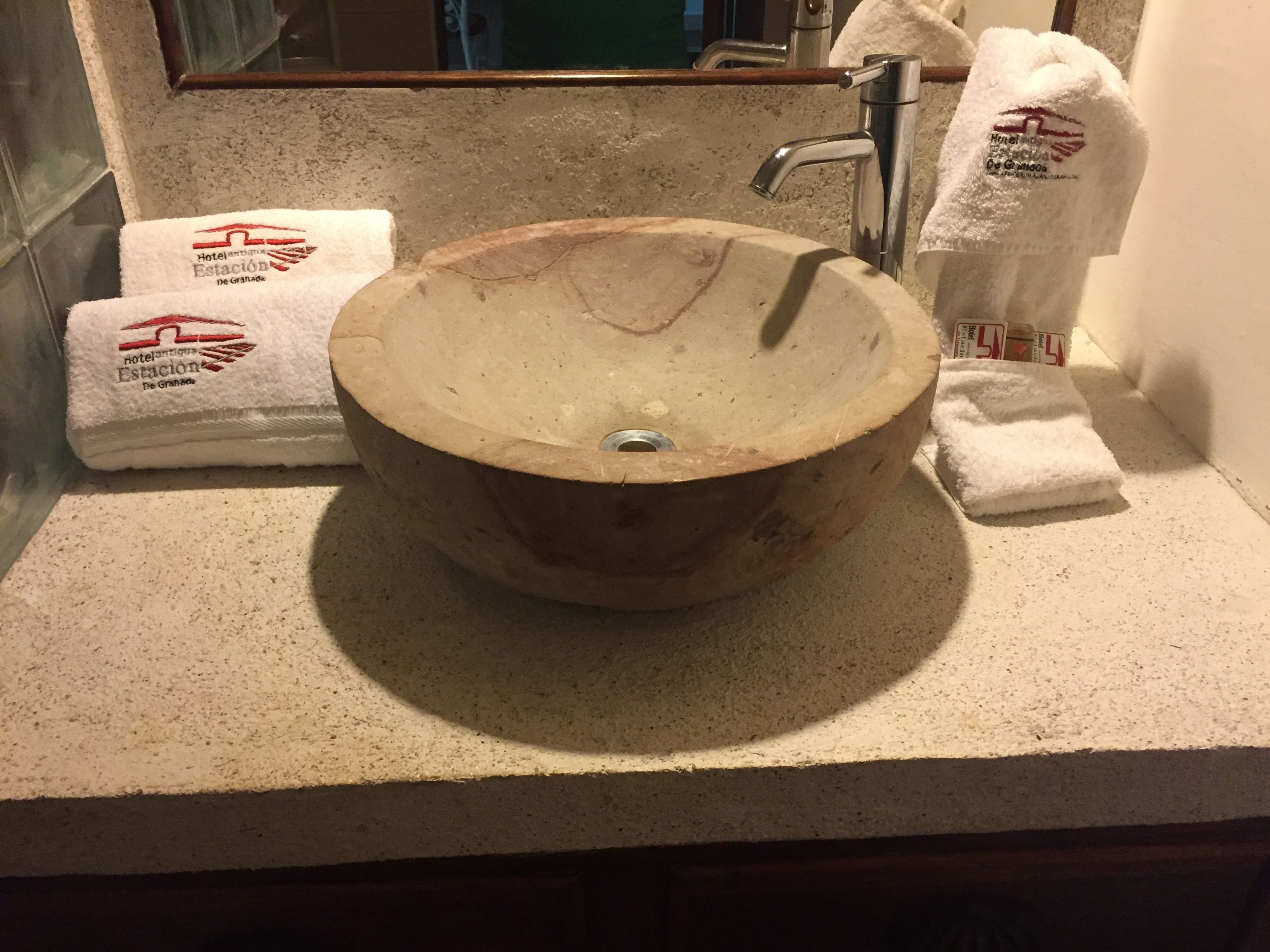 double room | bathroom | shower, free toiletries, hair dryer, towels