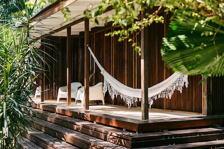 Ropa de cama de alta calidad, cubrecamas y colchones con efecto memoria