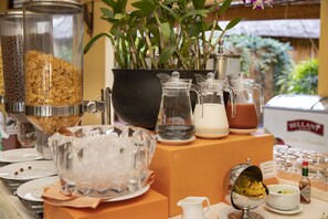 Desayuno estilo bufé