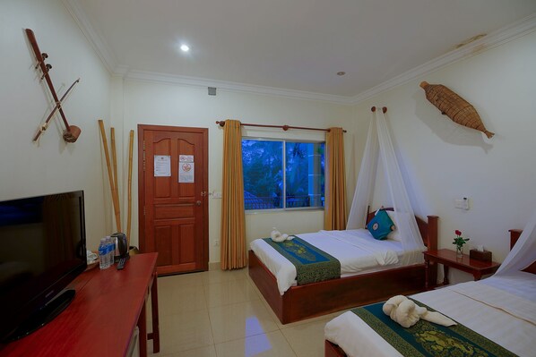 Deluxe Twin Room, Balcony | Minibar, desk, blackout drapes, iron/ironing board - Malita Angkor Villa (Siem Reap)