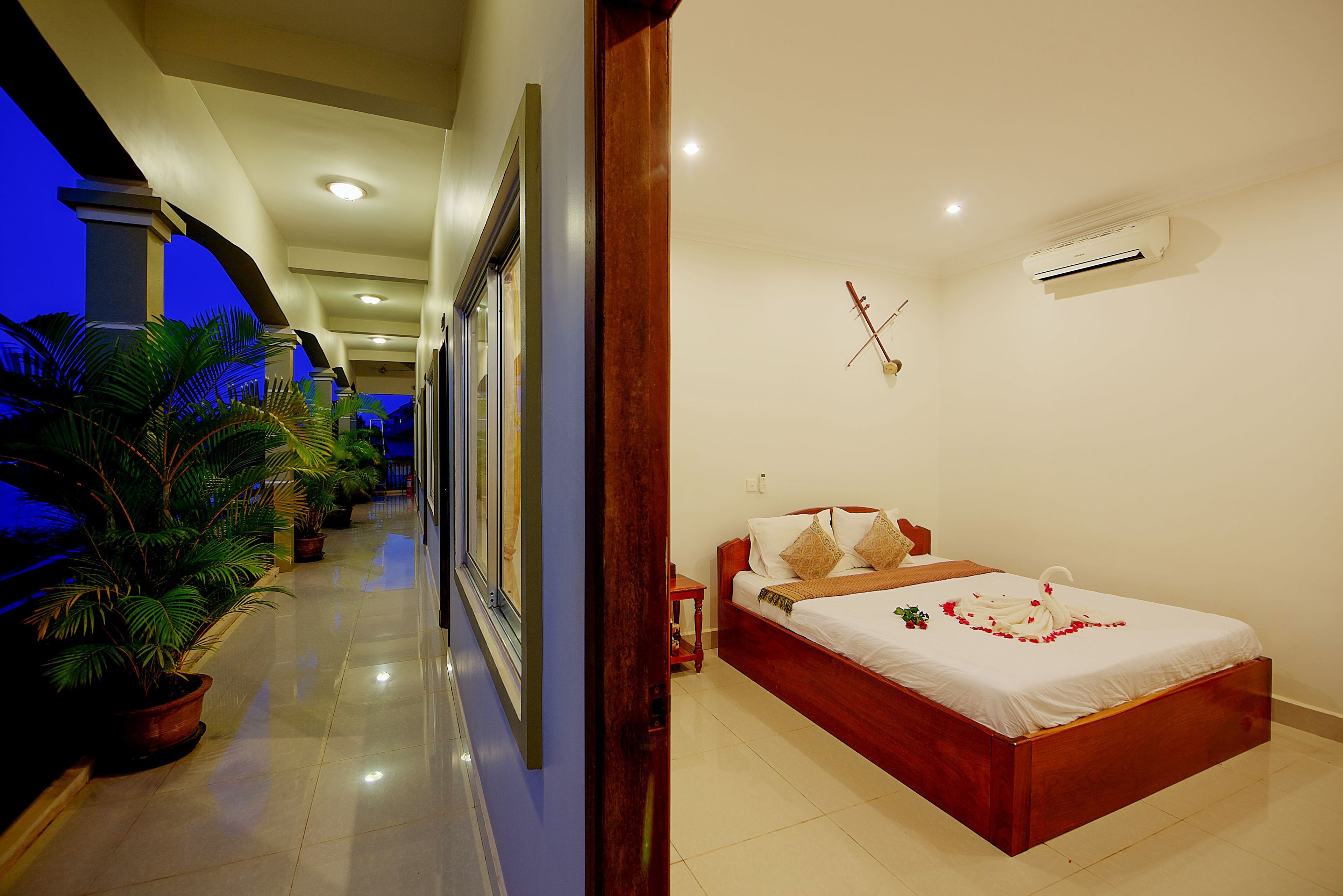 deluxe double room, garden view | view from room