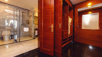 Luxury Duplex, 1 Bedroom, Executive Level | Bathroom | Separate tub and shower, deep soaking tub, rainfall showerhead