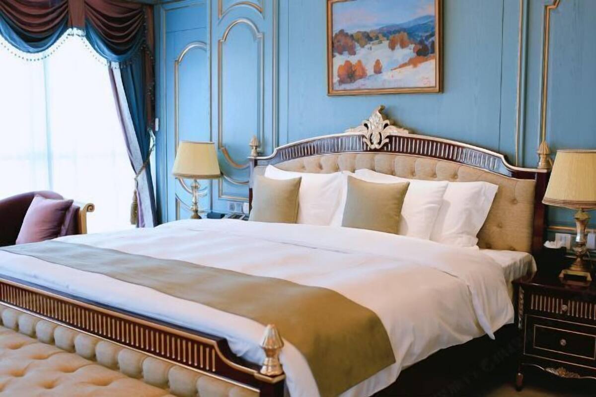 1 bedroom, minibar, in-room safe, desk