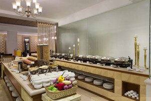 Daily buffet breakfast for a fee