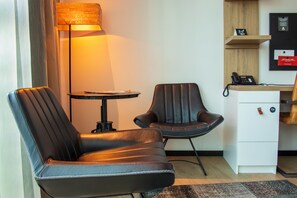 Superior Room, 1 Twin Bed | In-room safe, desk, laptop workspace, soundproofing - Leonardo Hotel Groningen Stadspark (Groningen)