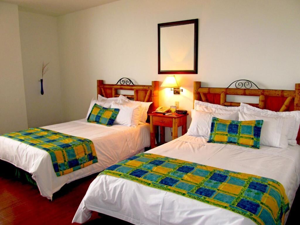 高級寝具、セーフティボックス (室内)、デスク、防音設備