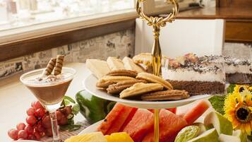 Tägliches inbegriffenes Frühstücksbuffet