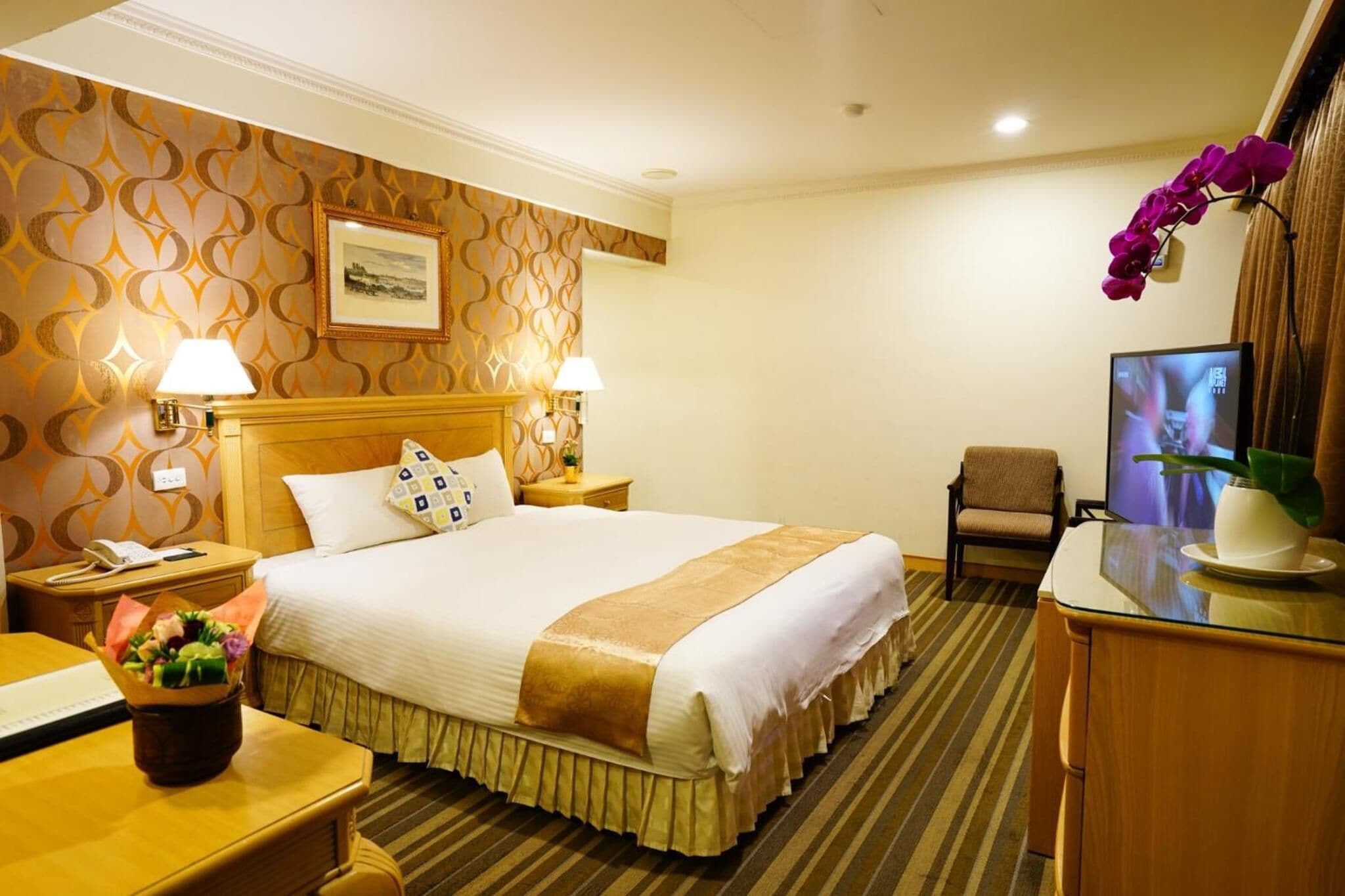 desk, blackout curtains, rollaway beds, free wifi