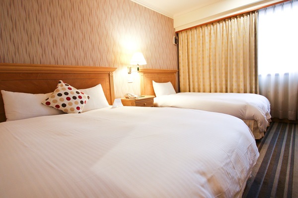 Deluxe Triple Room | Desk, blackout drapes, rollaway beds (surcharge), WiFi (free)