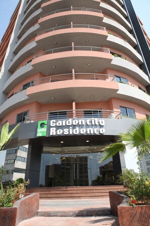 Entrée de l’hébergement