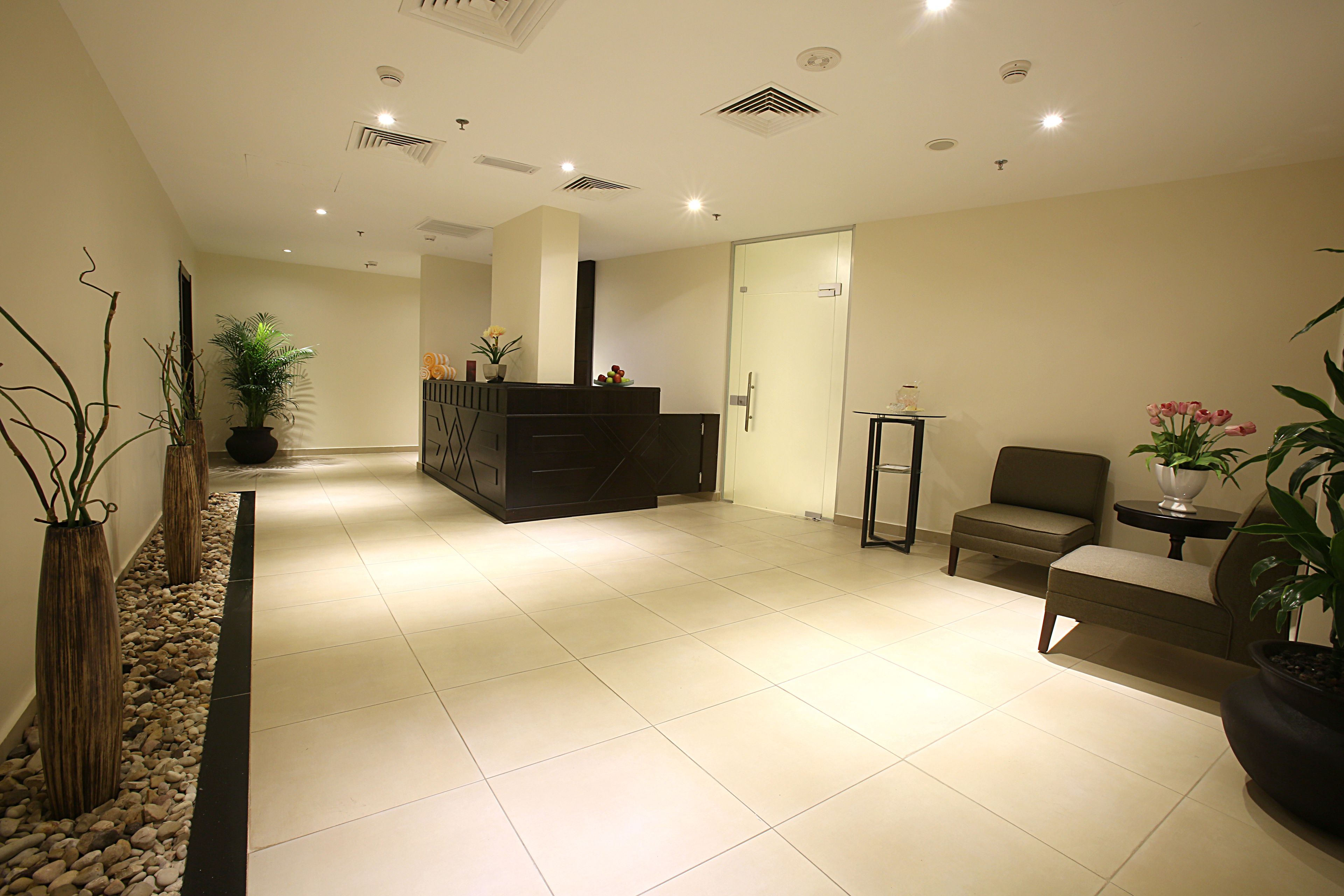 Sauna, steam room, body treatments, aromatherapy, hot stone massages