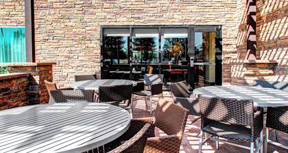 Towneplace Suites Bakersfield West