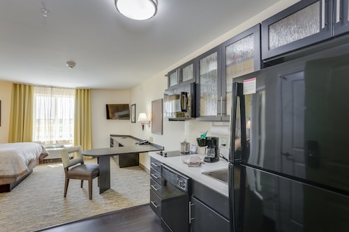 Candlewood Suites College Station At University by IHG