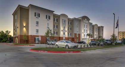 Candlewood Suites College Station At University, an IHG Hotel